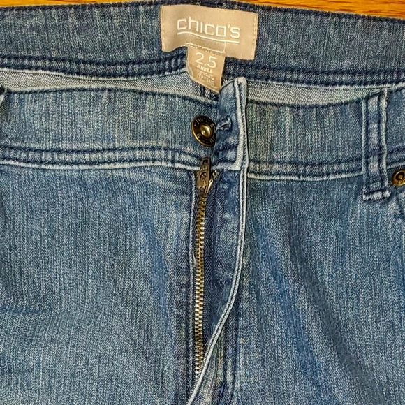 SALE! Chico's Ladies Jeans - Picture 8 of 8
